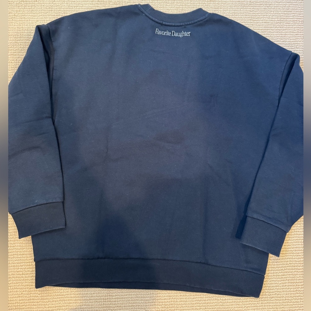 Favorite Daughter Sports Mom sweatshirt size L - Picture 6 of 8
